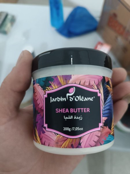 زبدة الشيا الخام